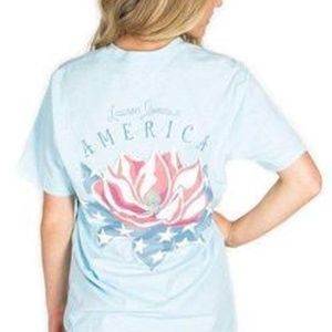 BNWOT Lauren James American Magnolia  T Size L